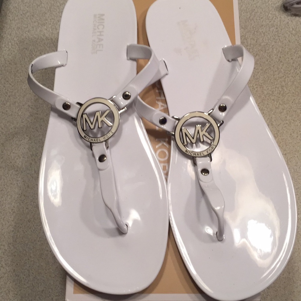 Micheal Kors flip flops